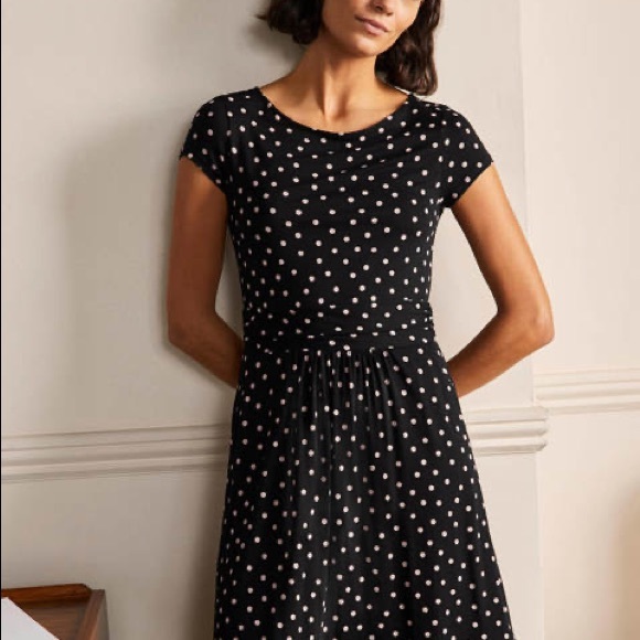 Boden Dresses & Skirts - Boden Amelie Jersey Dress
Black/ Chalky Pink Spot 14R